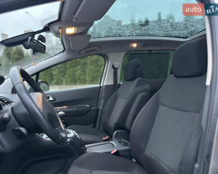 Бежевый Пежо 5008, объемом двигателя 1.6 л и пробегом 236 тыс. км за 8300 $, фото 55 на Automoto.ua