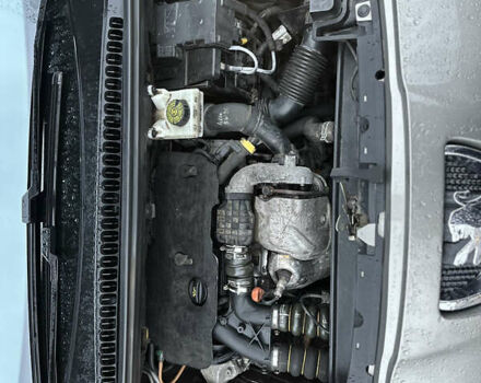 Бежевый Пежо 5008, объемом двигателя 1.6 л и пробегом 236 тыс. км за 8300 $, фото 56 на Automoto.ua