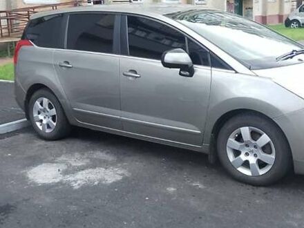 Бежевий Пежо 5008, об'ємом двигуна 1.56 л та пробігом 370 тис. км за 8000 $, фото 1 на Automoto.ua