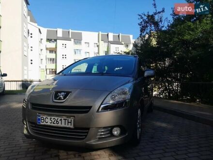 Бежевий Пежо 5008, об'ємом двигуна 1.6 л та пробігом 193 тис. км за 8750 $, фото 1 на Automoto.ua