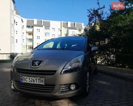 Бежевый Пежо 5008, объемом двигателя 1.6 л и пробегом 193 тыс. км за 8750 $, фото 1 на Automoto.ua