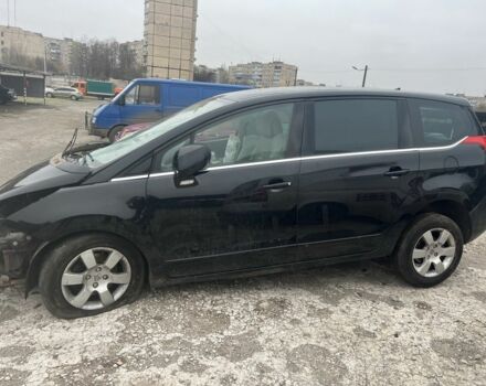 Черный Пежо 5008, объемом двигателя 2 л и пробегом 400 тыс. км за 2000 $, фото 1 на Automoto.ua