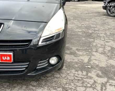 Чорний Пежо 5008, об'ємом двигуна 1.6 л та пробігом 177 тис. км за 8190 $, фото 9 на Automoto.ua