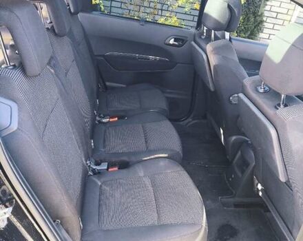 Чорний Пежо 5008, об'ємом двигуна 1.6 л та пробігом 245 тис. км за 7650 $, фото 8 на Automoto.ua