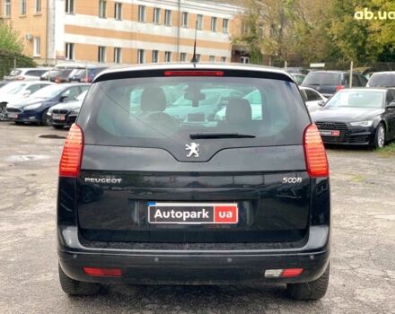 Чорний Пежо 5008, об'ємом двигуна 1.6 л та пробігом 177 тис. км за 8190 $, фото 5 на Automoto.ua