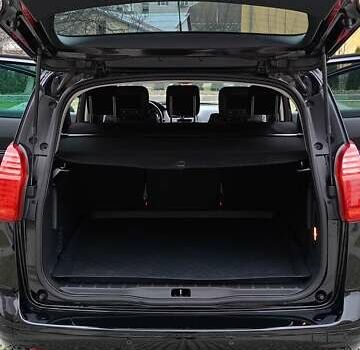 Черный Пежо 5008, объемом двигателя 1.56 л и пробегом 304 тыс. км за 8400 $, фото 23 на Automoto.ua