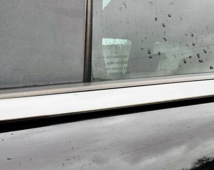 Чорний Пежо 5008, об'ємом двигуна 1.6 л та пробігом 200 тис. км за 4999 $, фото 36 на Automoto.ua