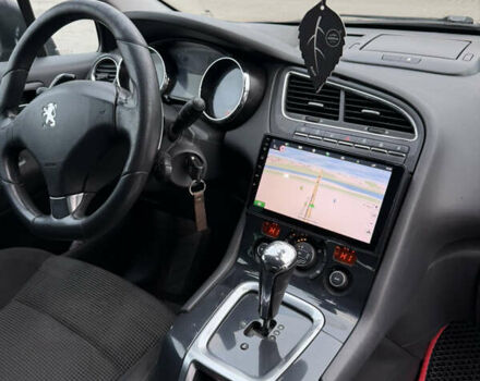 Черный Пежо 5008, объемом двигателя 1.56 л и пробегом 270 тыс. км за 4999 $, фото 19 на Automoto.ua