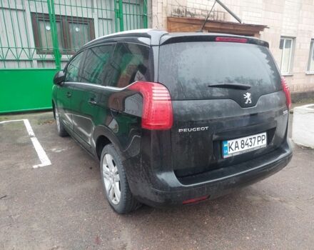 Черный Пежо 5008, объемом двигателя 1 л и пробегом 342 тыс. км за 6999 $, фото 6 на Automoto.ua