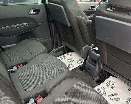 Черный Пежо 5008, объемом двигателя 1.6 л и пробегом 269 тыс. км за 7200 $, фото 13 на Automoto.ua