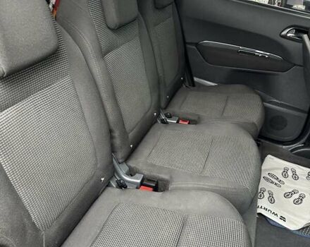 Черный Пежо 5008, объемом двигателя 1.6 л и пробегом 280 тыс. км за 7800 $, фото 5 на Automoto.ua