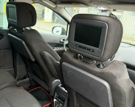 Черный Пежо 5008, объемом двигателя 1.56 л и пробегом 270 тыс. км за 4999 $, фото 24 на Automoto.ua