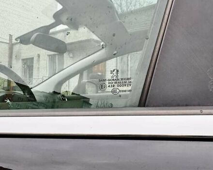 Чорний Пежо 5008, об'ємом двигуна 1.6 л та пробігом 200 тис. км за 4999 $, фото 37 на Automoto.ua