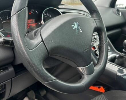 Чорний Пежо 5008, об'ємом двигуна 1.6 л та пробігом 269 тис. км за 7200 $, фото 6 на Automoto.ua