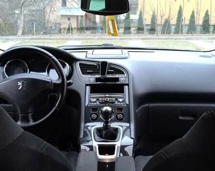 Черный Пежо 5008, объемом двигателя 1.56 л и пробегом 304 тыс. км за 8400 $, фото 26 на Automoto.ua