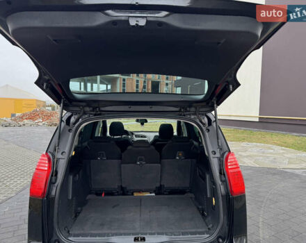 Черный Пежо 5008, объемом двигателя 1.56 л и пробегом 310 тыс. км за 6700 $, фото 26 на Automoto.ua