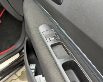 Черный Пежо 5008, объемом двигателя 1.56 л и пробегом 270 тыс. км за 4999 $, фото 22 на Automoto.ua