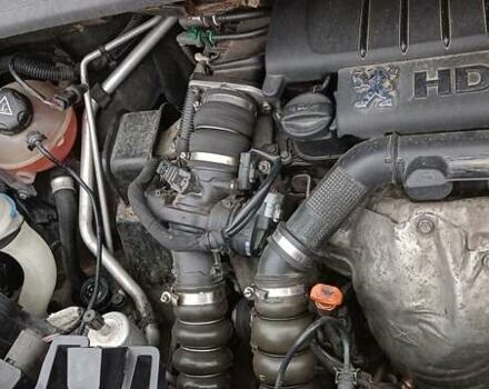 Черный Пежо 5008, объемом двигателя 1.56 л и пробегом 304 тыс. км за 8400 $, фото 31 на Automoto.ua