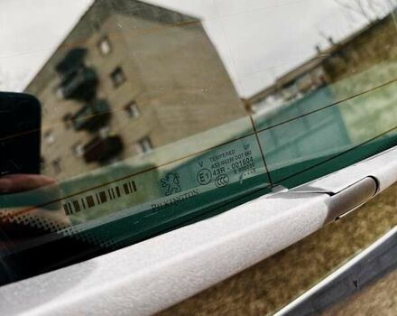 Чорний Пежо 5008, об'ємом двигуна 1.6 л та пробігом 200 тис. км за 4999 $, фото 34 на Automoto.ua