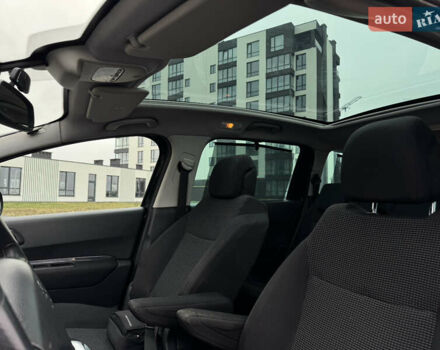 Черный Пежо 5008, объемом двигателя 1.56 л и пробегом 305 тыс. км за 6350 $, фото 26 на Automoto.ua