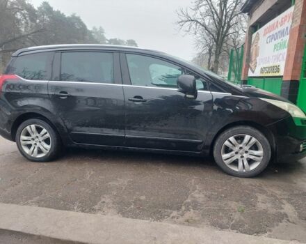 Черный Пежо 5008, объемом двигателя 1 л и пробегом 342 тыс. км за 6999 $, фото 3 на Automoto.ua