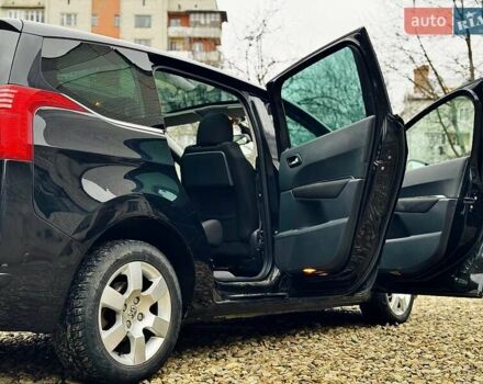 Чорний Пежо 5008, об'ємом двигуна 1.6 л та пробігом 200 тис. км за 4999 $, фото 78 на Automoto.ua