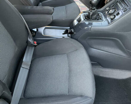 Чорний Пежо 5008, об'ємом двигуна 1.6 л та пробігом 240 тис. км за 7850 $, фото 7 на Automoto.ua