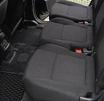 Черный Пежо 5008, объемом двигателя 1.56 л и пробегом 304 тыс. км за 8400 $, фото 19 на Automoto.ua