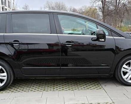 Черный Пежо 5008, объемом двигателя 1.56 л и пробегом 304 тыс. км за 8400 $, фото 5 на Automoto.ua