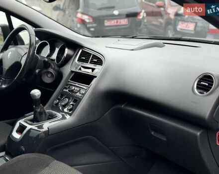 Чорний Пежо 5008, об'ємом двигуна 1.6 л та пробігом 200 тис. км за 4999 $, фото 88 на Automoto.ua