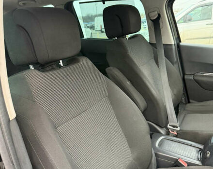 Черный Пежо 5008, объемом двигателя 1.56 л и пробегом 270 тыс. км за 4999 $, фото 16 на Automoto.ua