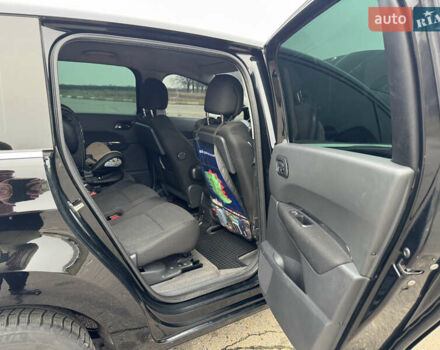 Черный Пежо 5008, объемом двигателя 1.56 л и пробегом 356 тыс. км за 8199 $, фото 24 на Automoto.ua