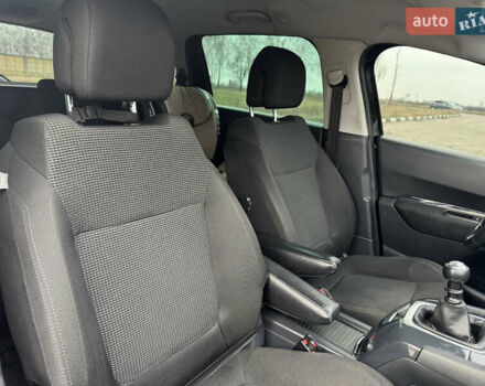 Черный Пежо 5008, объемом двигателя 1.56 л и пробегом 356 тыс. км за 8199 $, фото 21 на Automoto.ua