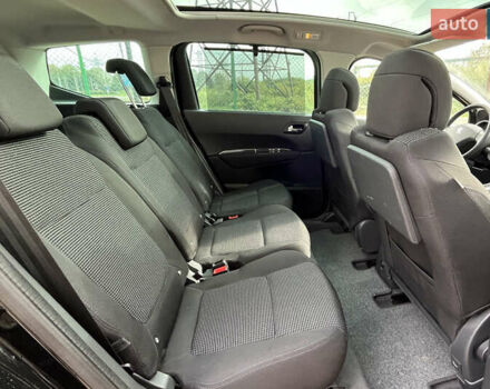 Черный Пежо 5008, объемом двигателя 2 л и пробегом 221 тыс. км за 9300 $, фото 19 на Automoto.ua