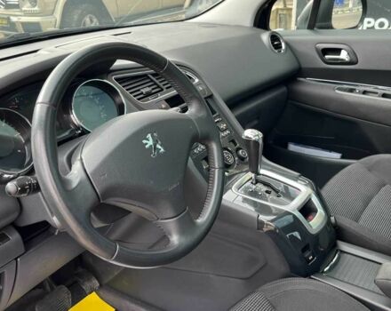 Черный Пежо 5008, объемом двигателя 2 л и пробегом 221 тыс. км за 9300 $, фото 12 на Automoto.ua