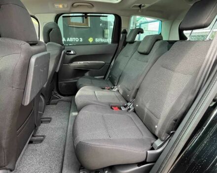 Черный Пежо 5008, объемом двигателя 2 л и пробегом 221 тыс. км за 9300 $, фото 15 на Automoto.ua