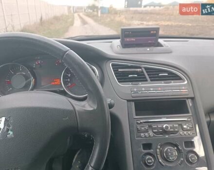 Черный Пежо 5008, объемом двигателя 2 л и пробегом 254 тыс. км за 9600 $, фото 13 на Automoto.ua