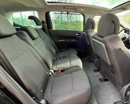 Черный Пежо 5008, объемом двигателя 2 л и пробегом 221 тыс. км за 9300 $, фото 19 на Automoto.ua