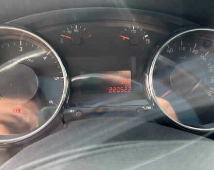 Черный Пежо 5008, объемом двигателя 2 л и пробегом 221 тыс. км за 9300 $, фото 9 на Automoto.ua