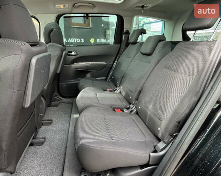 Черный Пежо 5008, объемом двигателя 2 л и пробегом 221 тыс. км за 9300 $, фото 15 на Automoto.ua