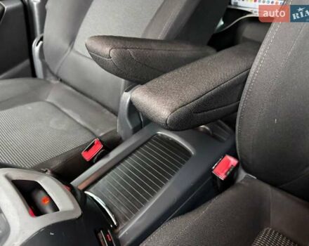 Чорний Пежо 5008, об'ємом двигуна 1.56 л та пробігом 208 тис. км за 8300 $, фото 47 на Automoto.ua