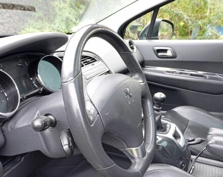 Черный Пежо 5008, объемом двигателя 0 л и пробегом 219 тыс. км за 7300 $, фото 6 на Automoto.ua