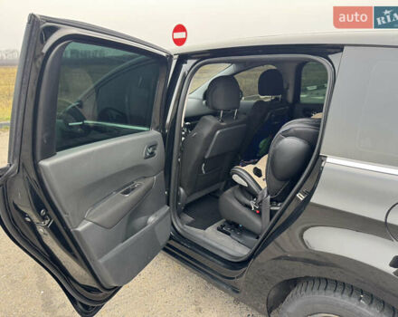 Черный Пежо 5008, объемом двигателя 1.56 л и пробегом 356 тыс. км за 8199 $, фото 11 на Automoto.ua