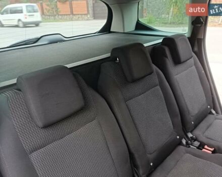 Черный Пежо 5008, объемом двигателя 2 л и пробегом 254 тыс. км за 9600 $, фото 10 на Automoto.ua