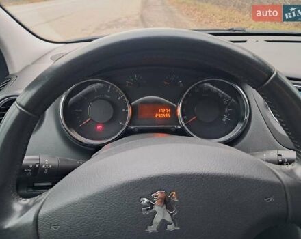 Черный Пежо 5008, объемом двигателя 1.6 л и пробегом 230 тыс. км за 7200 $, фото 2 на Automoto.ua