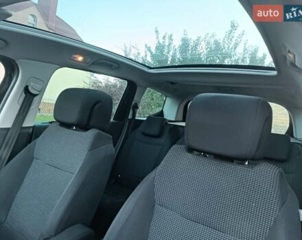 Черный Пежо 5008, объемом двигателя 2 л и пробегом 254 тыс. км за 9600 $, фото 22 на Automoto.ua