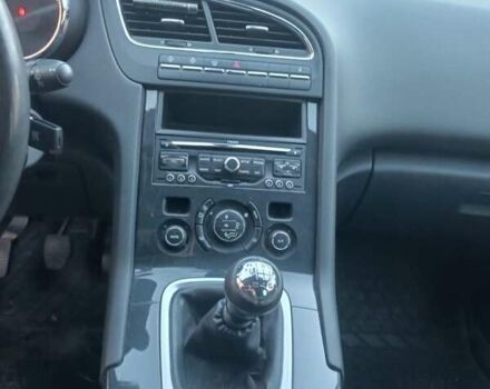 Черный Пежо 5008, объемом двигателя 2 л и пробегом 254 тыс. км за 9600 $, фото 23 на Automoto.ua