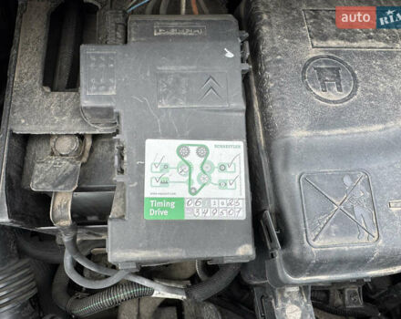 Черный Пежо 5008, объемом двигателя 1.56 л и пробегом 356 тыс. км за 8199 $, фото 18 на Automoto.ua