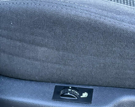 Чорний Пежо 5008, об'ємом двигуна 1.6 л та пробігом 240 тис. км за 7850 $, фото 31 на Automoto.ua