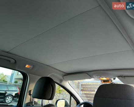 Чорний Пежо 5008, об'ємом двигуна 1.6 л та пробігом 240 тис. км за 7850 $, фото 40 на Automoto.ua